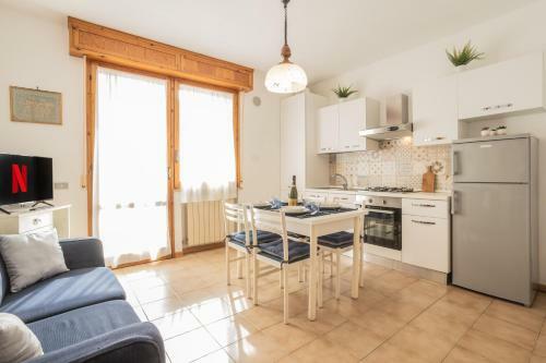 Apartamento In Centro E Al Mare - Casa Con Terrazzo E Netflix