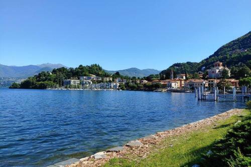 La Costa 2 - Villa Nearby The Lake