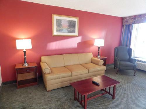Hotel Ramada Inn And Conference Center