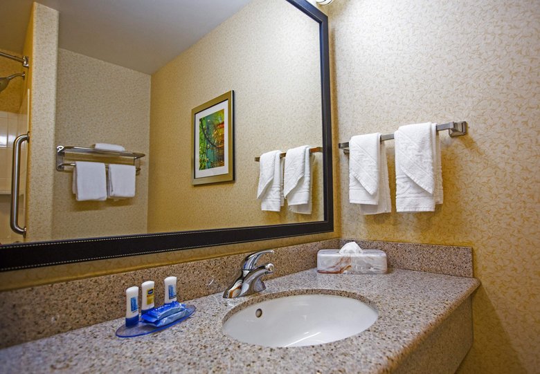 Hotel Fairfield Inn & Suites Toledo North