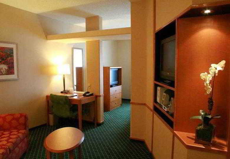 Hotel Fairfield Inn & Suites Toledo North