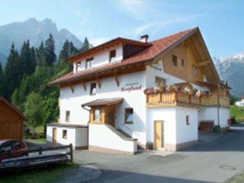 Hostal Caf� Restaurant Pension Bergland