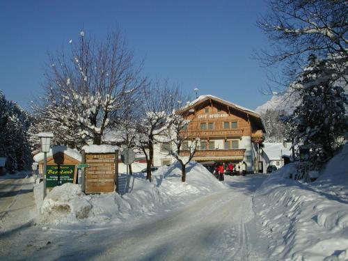 Hostal Caf� Restaurant Pension Bergland