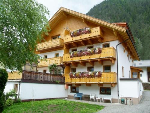 Hostal Caf� Restaurant Pension Bergland