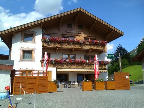 Hostal Caf� Restaurant Pension Bergland