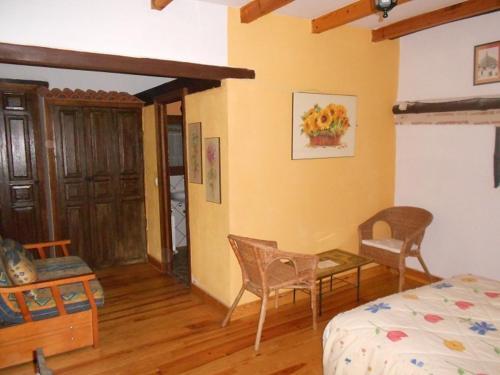 Albergue Hostal La Mesnadita