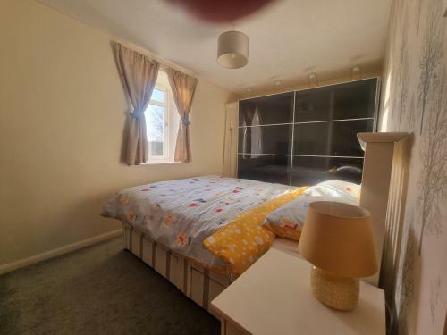 Lovely 2 Bedroom Apartment With Private Parking