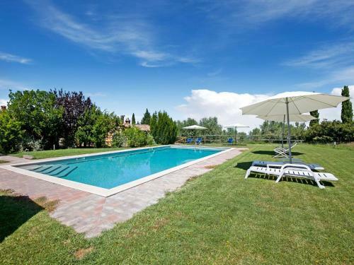 Sprawling Holiday Home In Sarteano With Swimming Pool