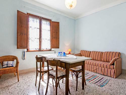 Sprawling Holiday Home In Sarteano With Swimming Pool