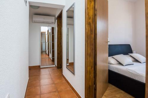 Apartment Wenig