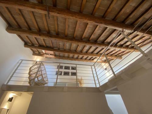 Pagan Properties Palazzina Privata Di Due Piani Con Soppalco
