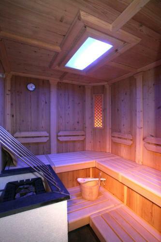 Bed & Breakfast Landhaus Sch�pf & Haus Alpina