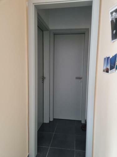 Apartamento Lovely 1-bedroom Loft In Schifflange
