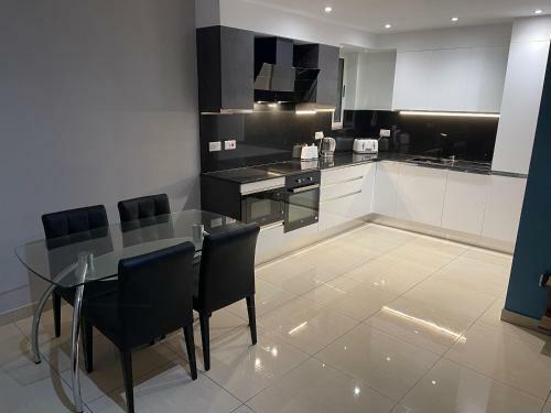 Beautiful 2-bed Apartment In Saint Julian's