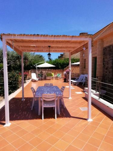 Seaside Villa In Residence With Pool Beaches And Large Terrace
