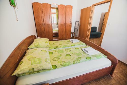 Apartments Rombon Klavdij