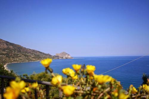 Apartamento Vista Mare Sulla Rocca Di Cefal�