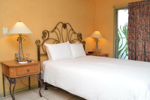 Hotel Tropi Rock Resort