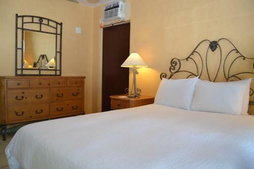 Hotel Tropi Rock Resort
