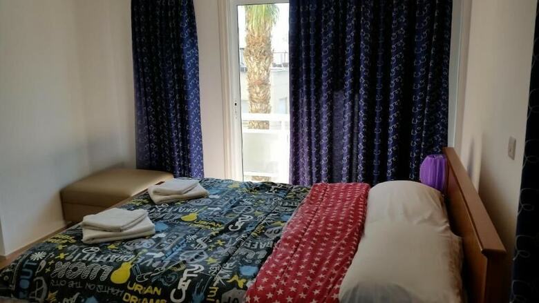 Pelides Apartments