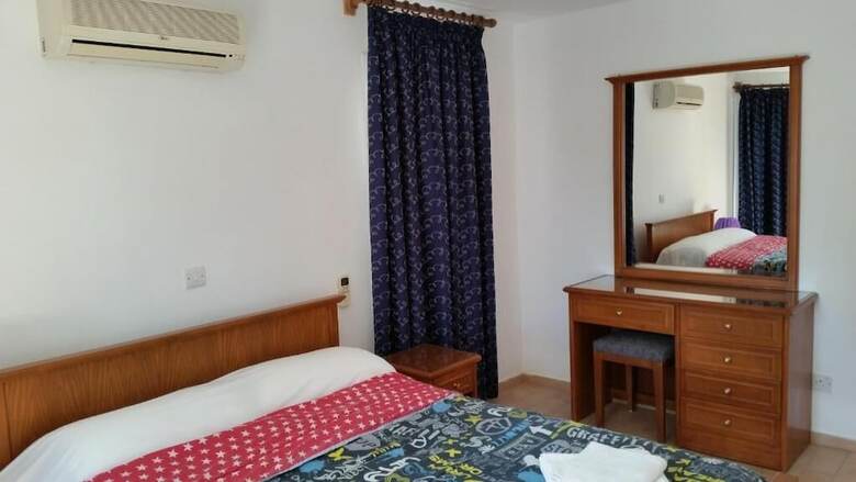 Pelides Apartments