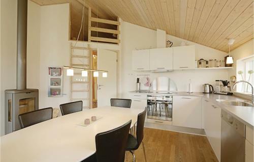Holiday Home �brinken Aakirkeby IV