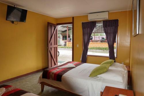 Hotel Heliconia Los Chiles