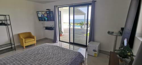 Bed & Breakfast Ocean Breeze Cove - Luxury Retreat
