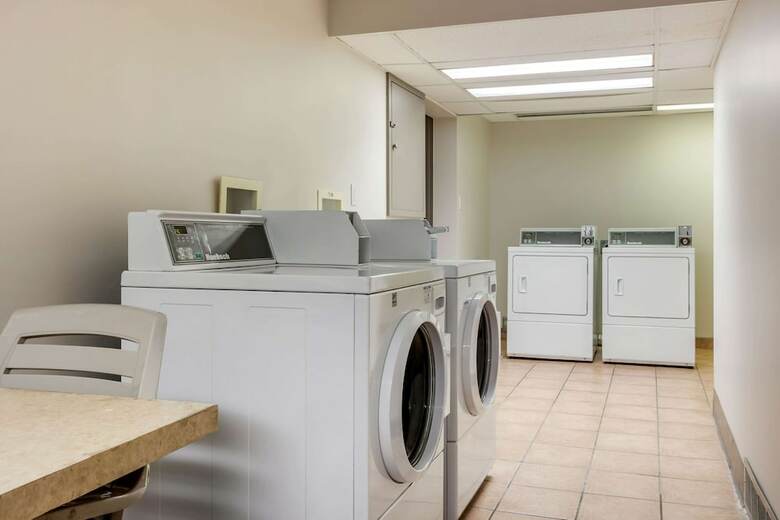 Hotel Econo Lodge South Calgary