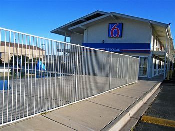 Hotel Motel 6 Northeast Albuquerque