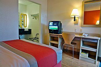 Hotel Motel 6 Northeast Albuquerque