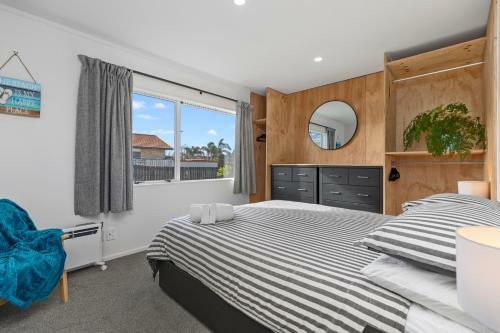 Lazy Sun Daze - Papamoa Holiday Home
