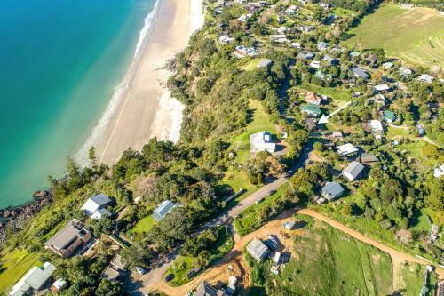Island Escape - Onetangi Tiny Holiday Home