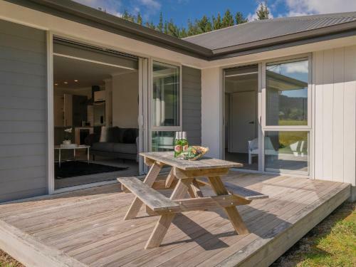 Pauanui Pines - Pauanui Holiday Home