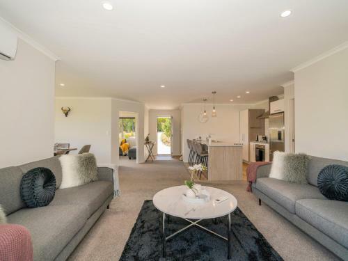 Pauanui Pines - Pauanui Holiday Home