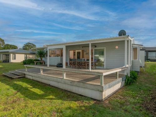 Hangar 17 - Pauanui Holiday Home