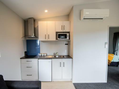Kea Cabin - Disability Accessible Riwaka Holiday Unit