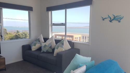 Karoro The Beach Front Bach With Views To Die For!