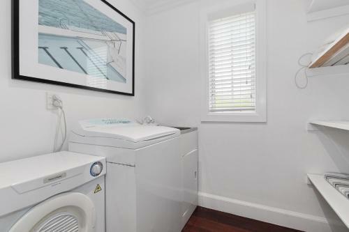 Jandal House - Russell Holiday Home