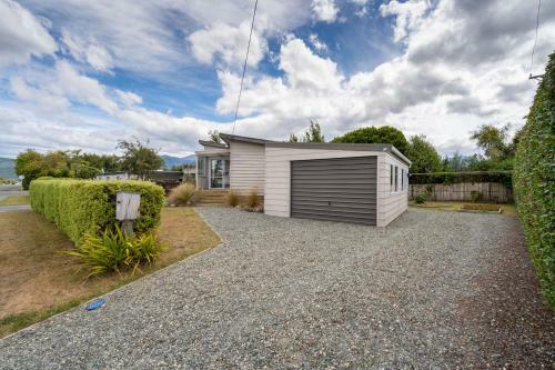 Sweet Retreat - Te Anau Holiday Home