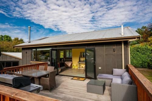 Mckibbin Lodge - Arrowtown Holiday Home