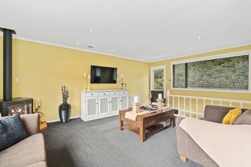 Mckibbin Lodge - Arrowtown Holiday Home