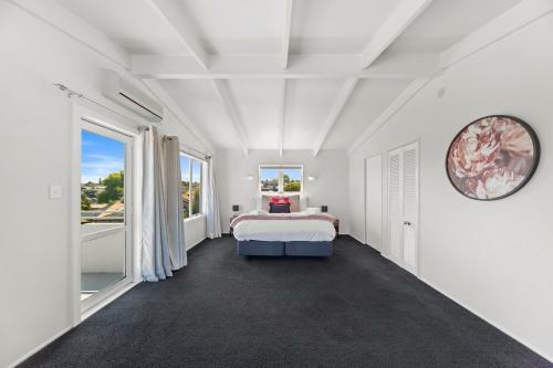 Hilltop House - Taupo