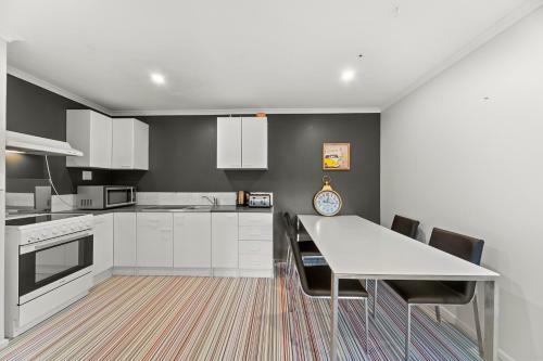 Hilltop House - Taupo