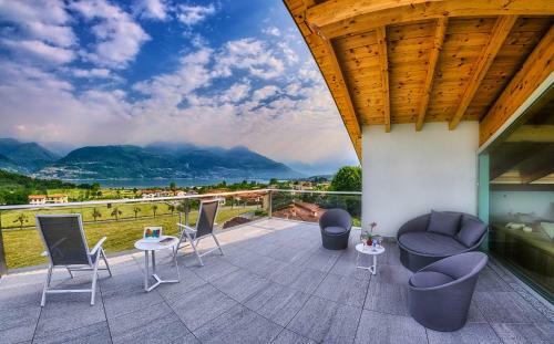 Rainbow Holiday Apartments Lake Como