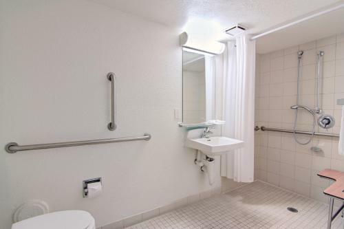 Motel 6 Phoenix Tempe - Broadway - Asu
