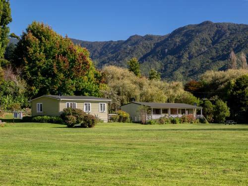 Rata Cottage - Marahau Holiday Unit