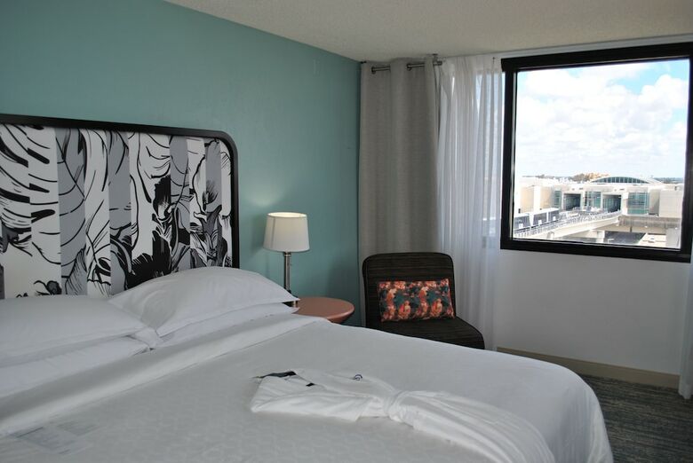 Sheraton Miami Airport Hotel & Executive Meeting Center