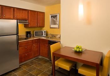 Hotel Residence Inn Dallas Addison/quorum Drive