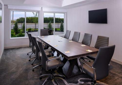 Hotel Courtyard By Marriott Saskatoon Airport
